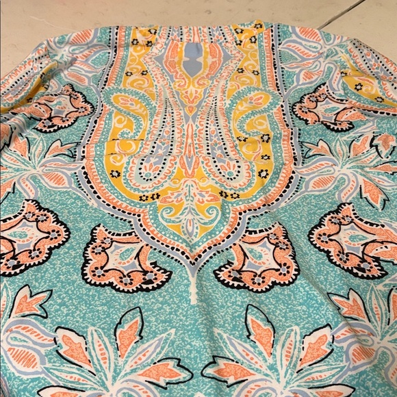 New Direcctions Colorful Paisley Women's Top - Picture 15 of 15